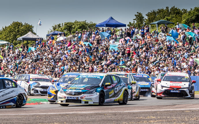 CarStore PMR back among the big-hitters at Thruxton