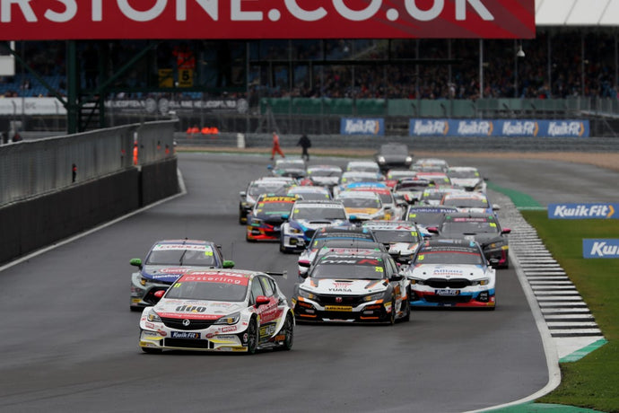 Sterling Insurance with Power Maxed Racing fast and racy at Silverstone